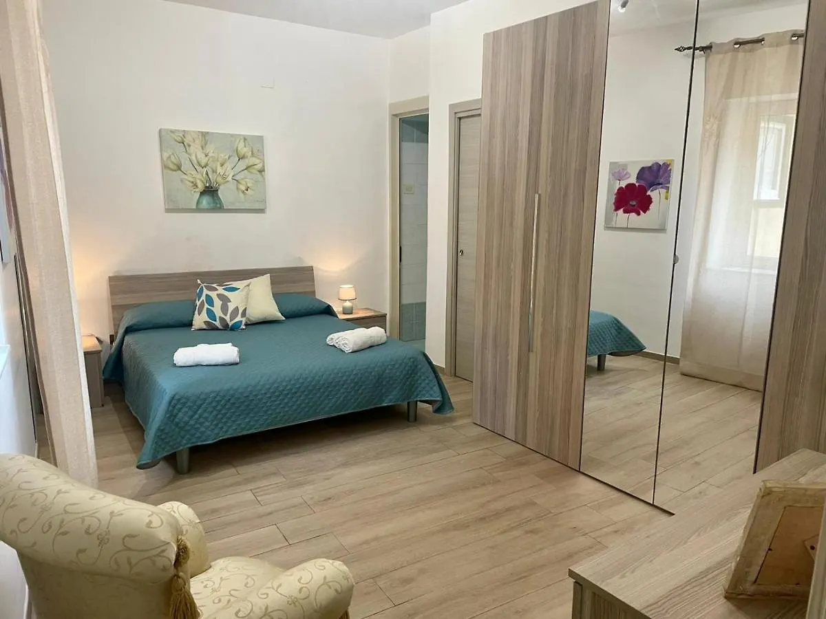 Maqueda Apartament For 4 Palermo Centre Ballaro 0*,
