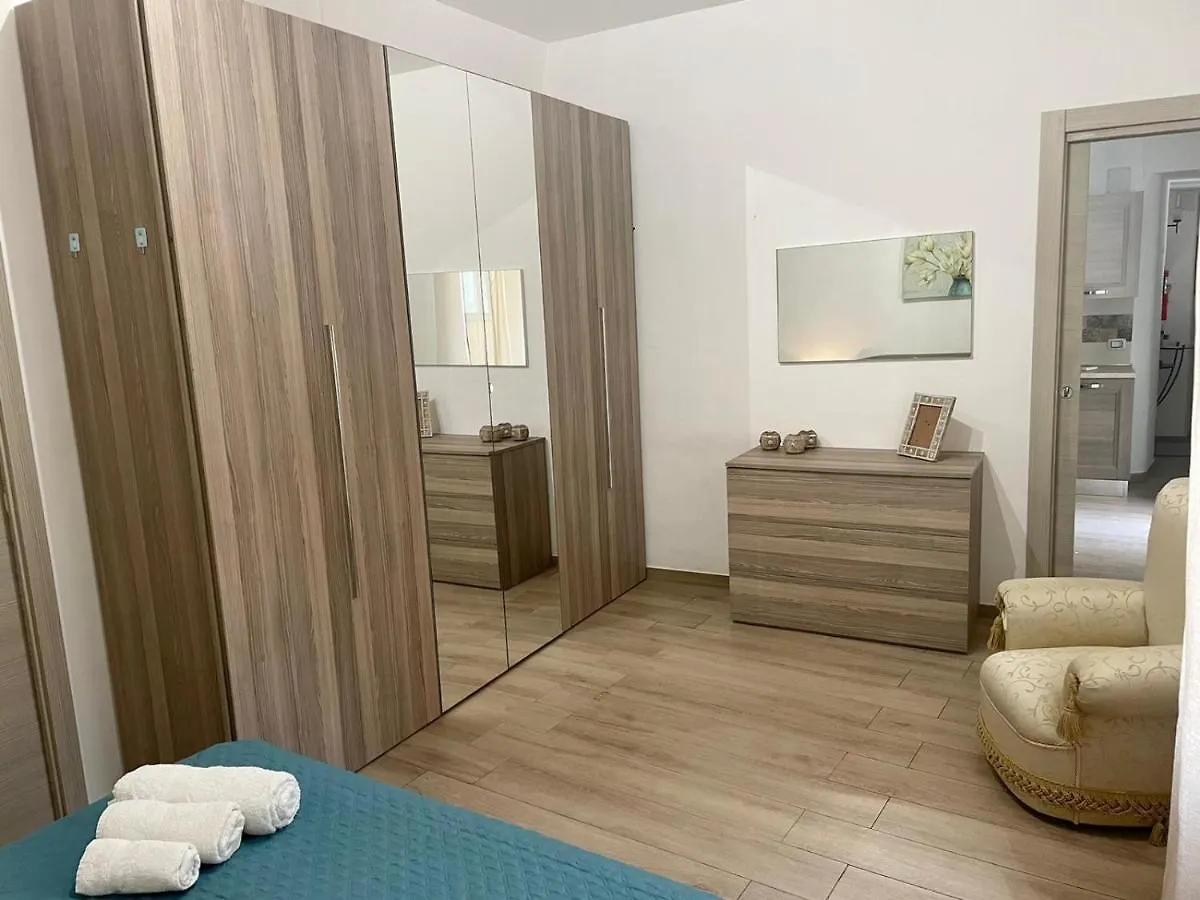 Maqueda Apartament For 4 Palermo Centre Ballaro 0*,