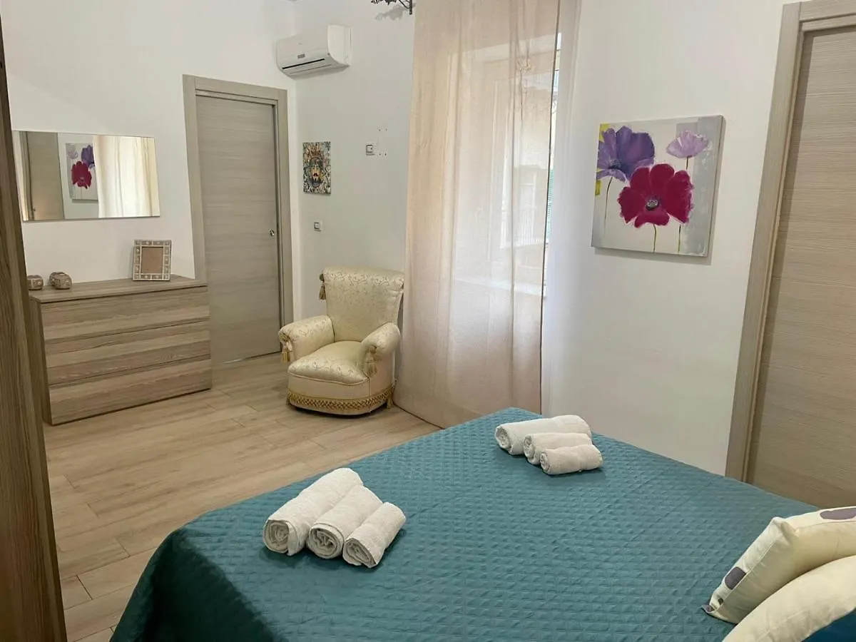 Apartment Maqueda Apartament For 4 Palermo Centre Ballaro