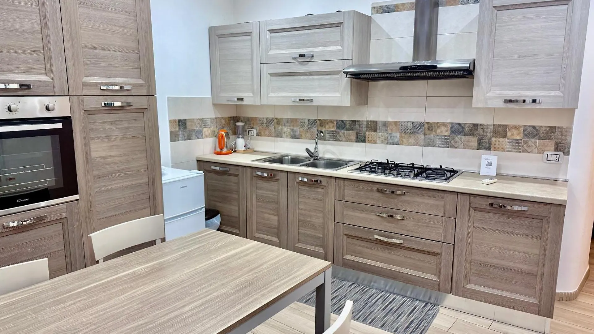 Maqueda Apartament For 4 Palermo Centre Ballaro contacts